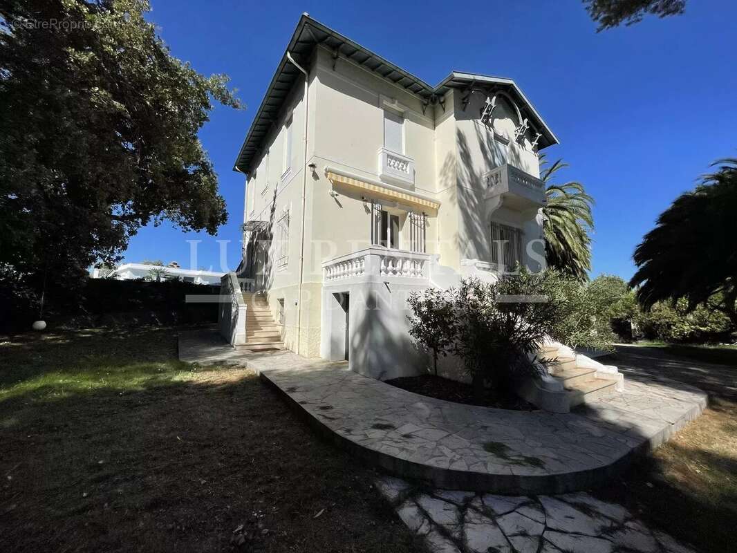 Maison à ANTIBES