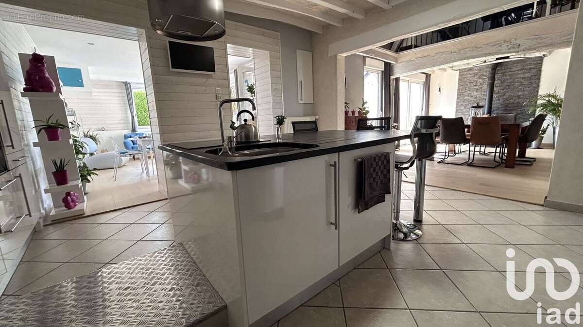 Photo 6 - Maison à SAINT-CLEMENT-DES-LEVEES