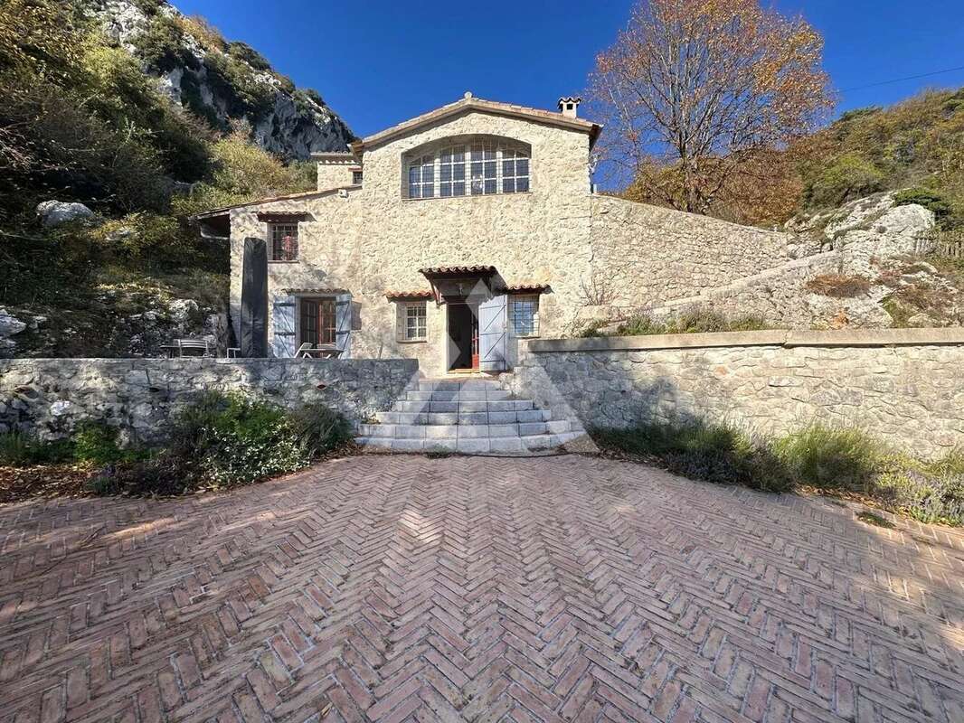 Maison à SAINTE-AGNES