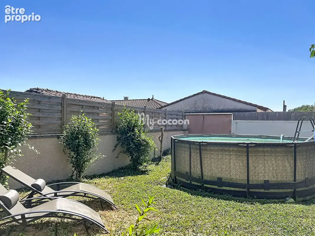 Maison - T5 -130 m2 - photo 9