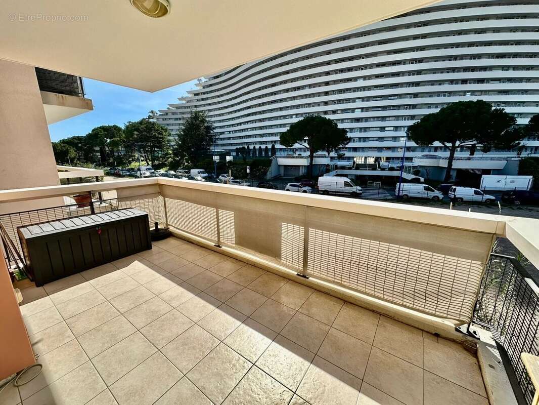 Appartement à VILLENEUVE-LOUBET