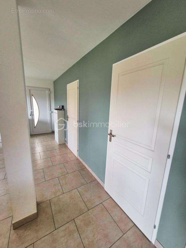 Maison à MARTAINNEVILLE