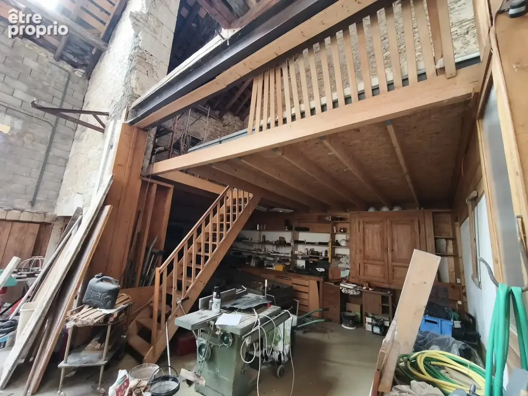maison avec 2 appartements avec grand garage - photo 14