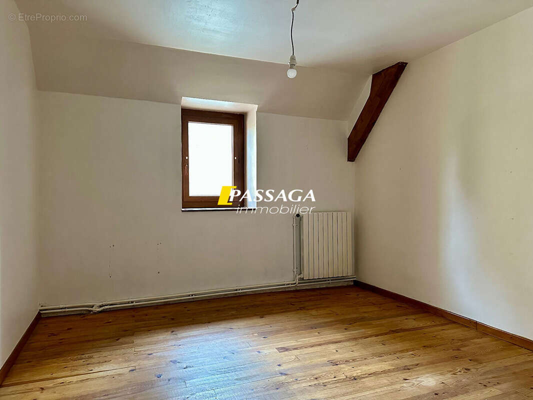 Maison à PIERREFICHE