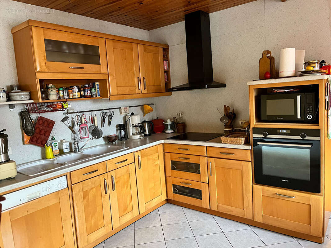 Maison à SAINT-SAUVEUR-EN-PUISAYE