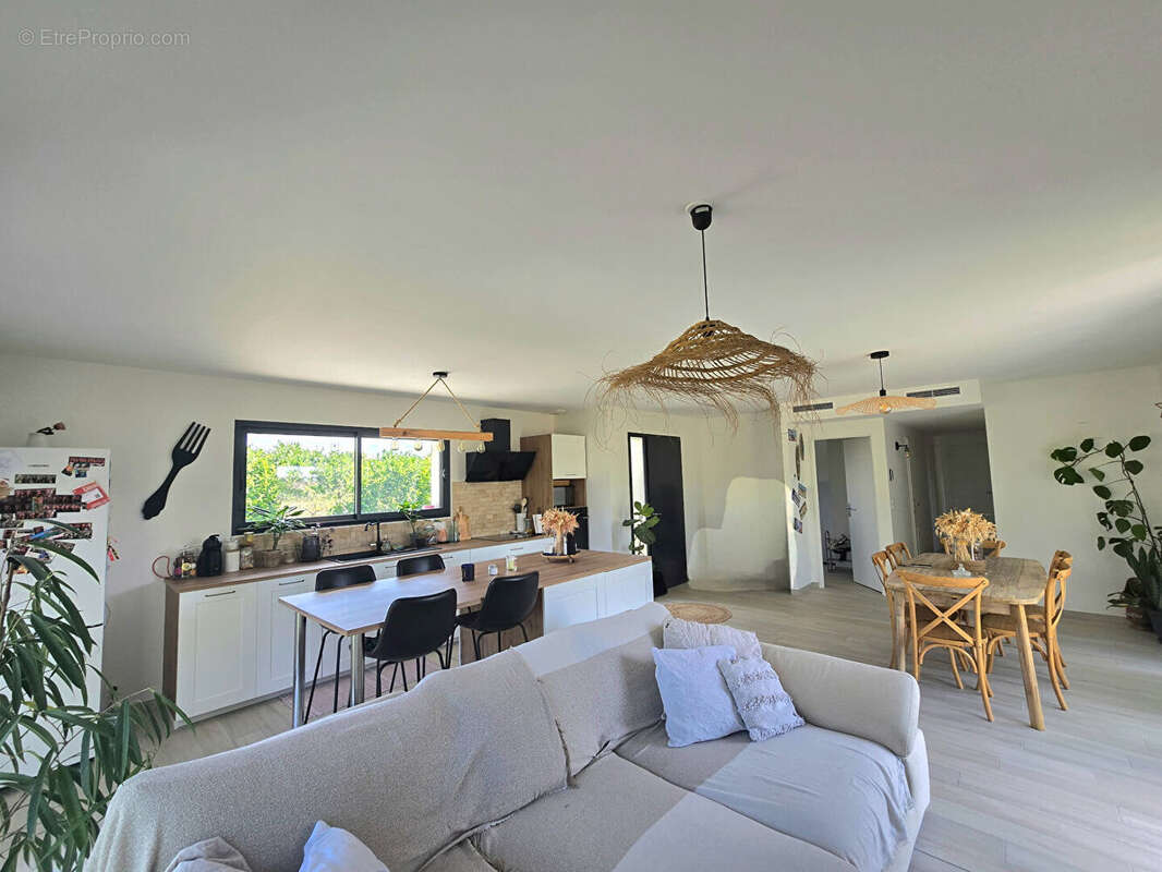 Maison contemporaine  de 2023 Le Pizou 5 pièce(s) 105 m2 - photo 3