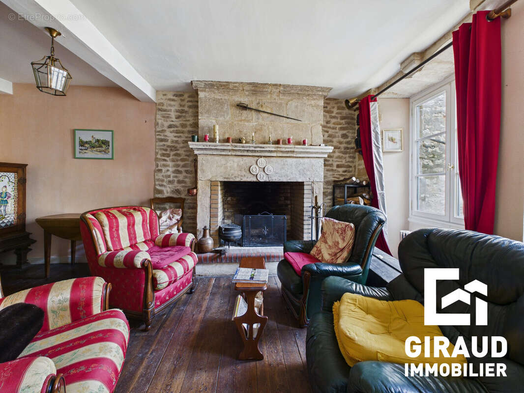 Maison à FONTENAY-LE-COMTE