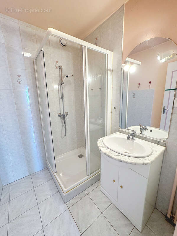 Appartement à FONTAINE