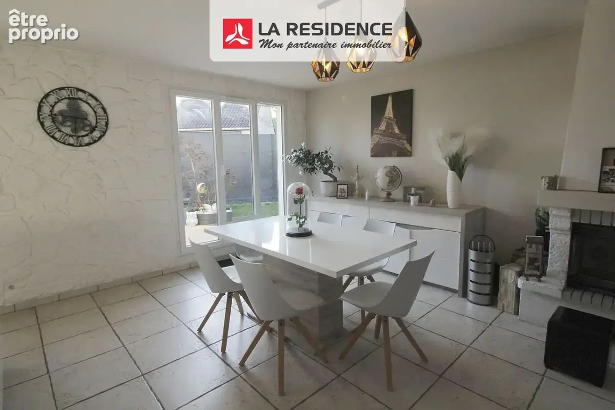 Maison 103 m² à Savigny-Le-Temple  - photo 4