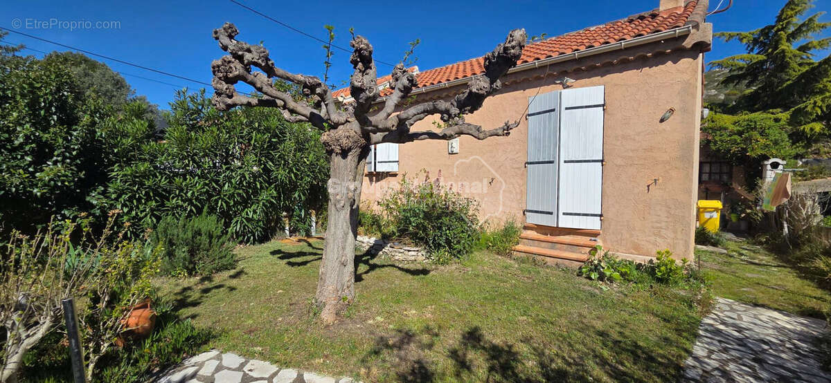 Maison à LE ROVE