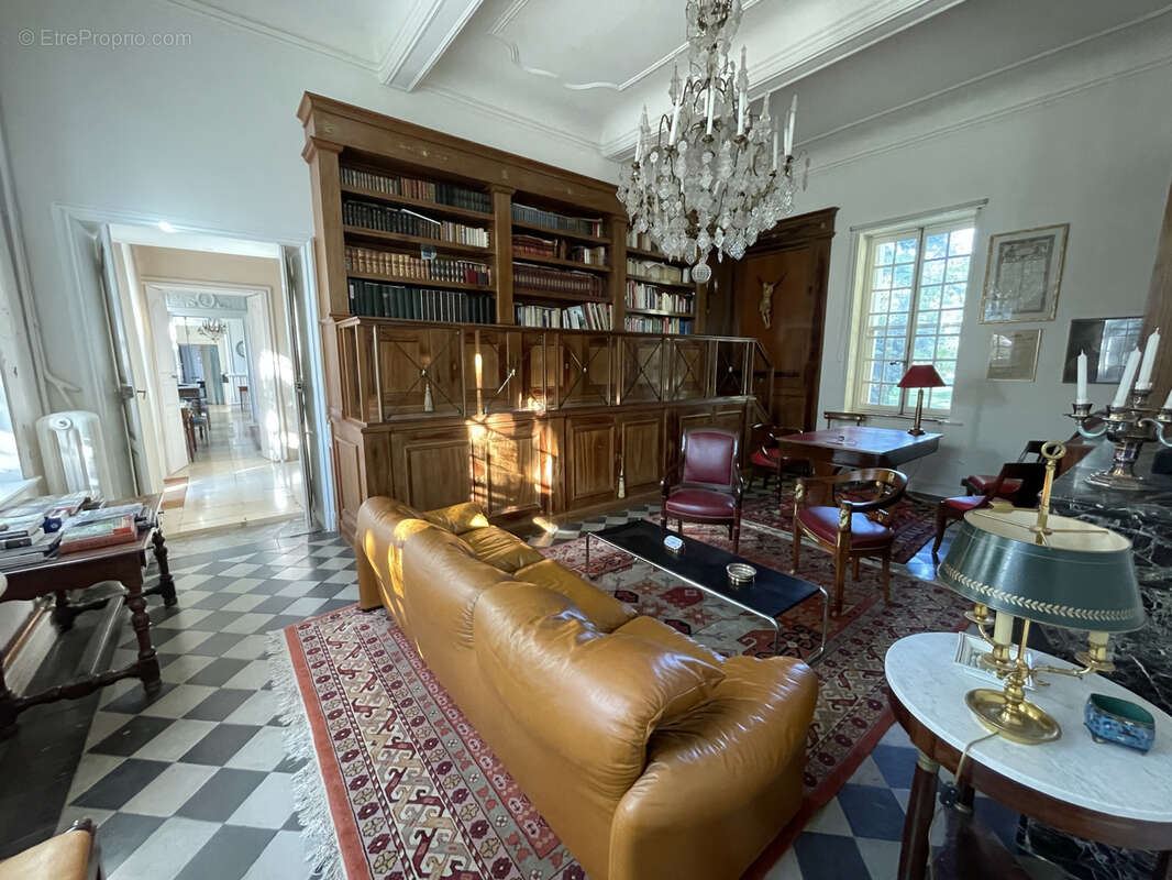 Maison à CAISSARGUES