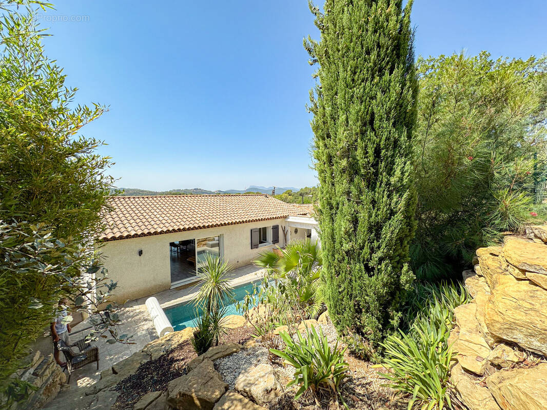 Maison à PIERREFEU-DU-VAR