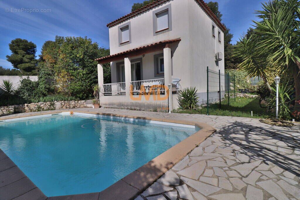 Maison à ROGNAC