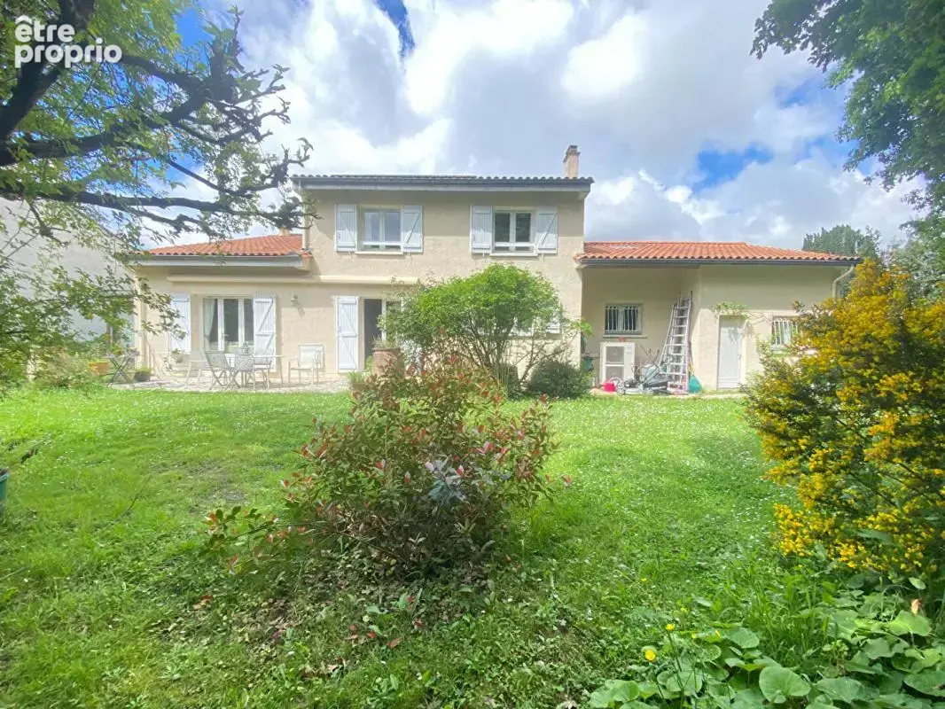 Belle maison de 4 ch sur magnifique jardin dans un quartier résidentiel d'Eysines, intra rocade 210 m2 - photo 14