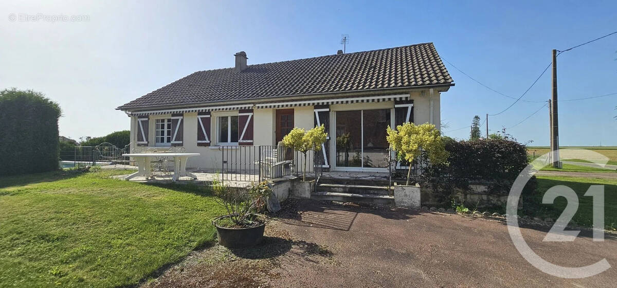 Maison à BONNEVAL