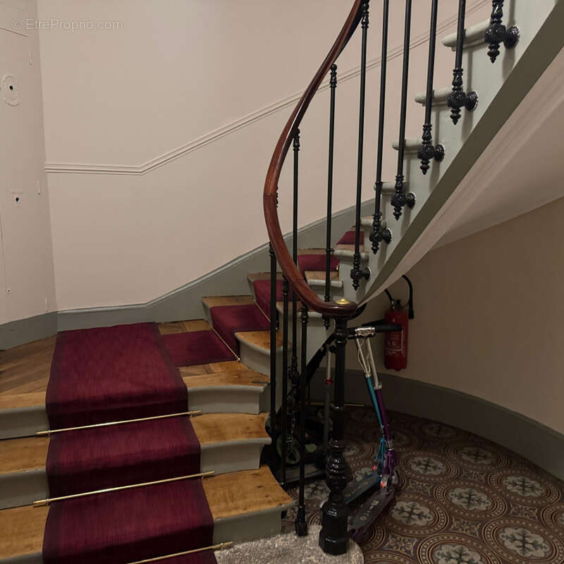 Appartement à PARIS-9E