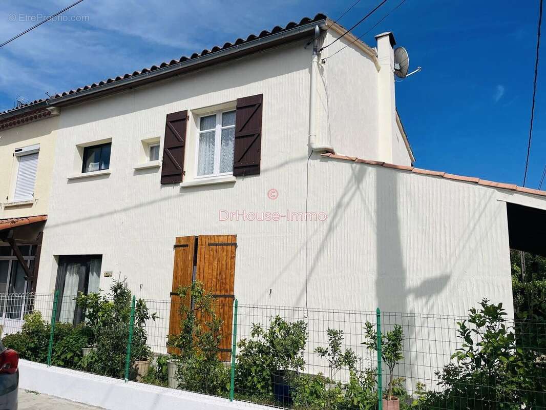 Maison à ESPERAZA