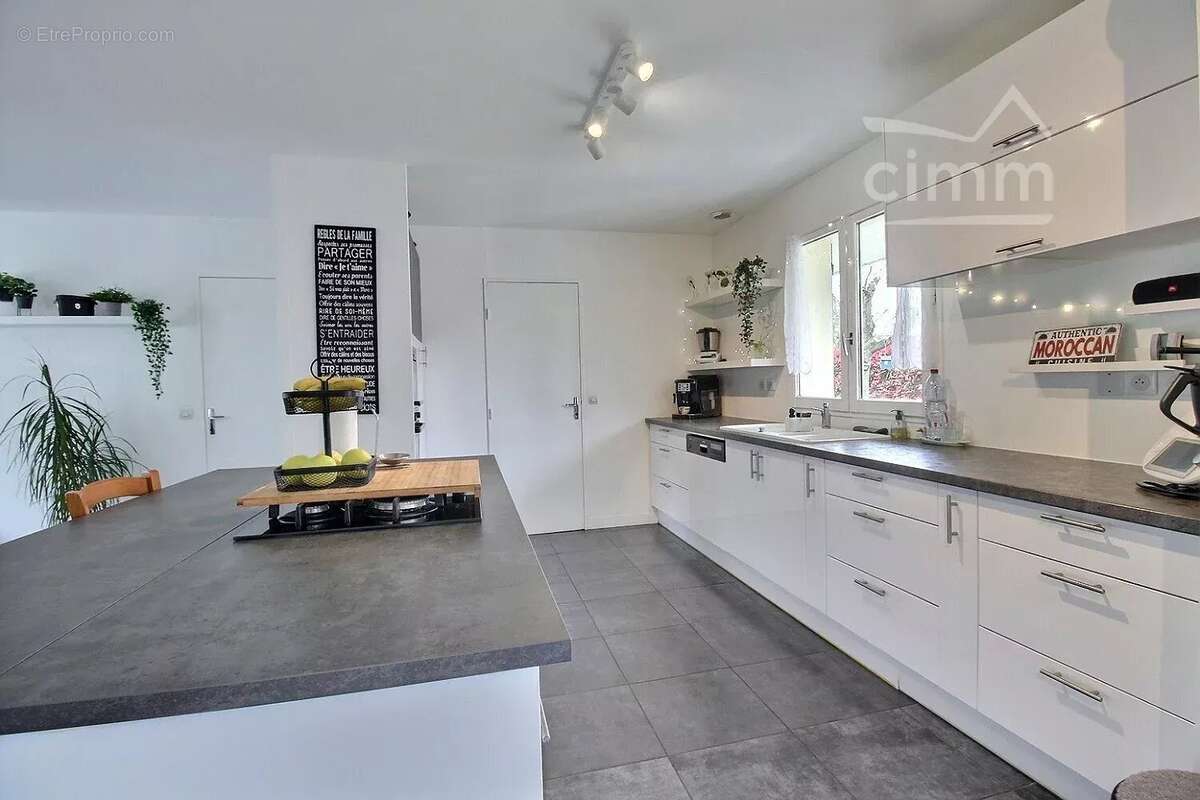 Maison à JOUE-LES-TOURS