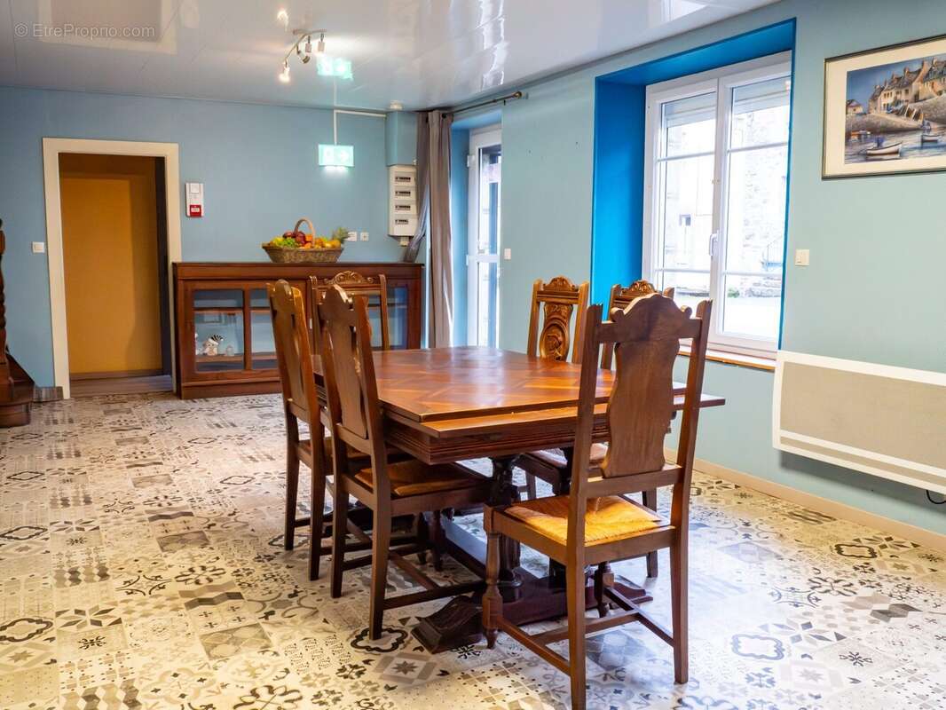 CUISINE-SEJOUR - Maison à LA CHAPELLE-NEUVE