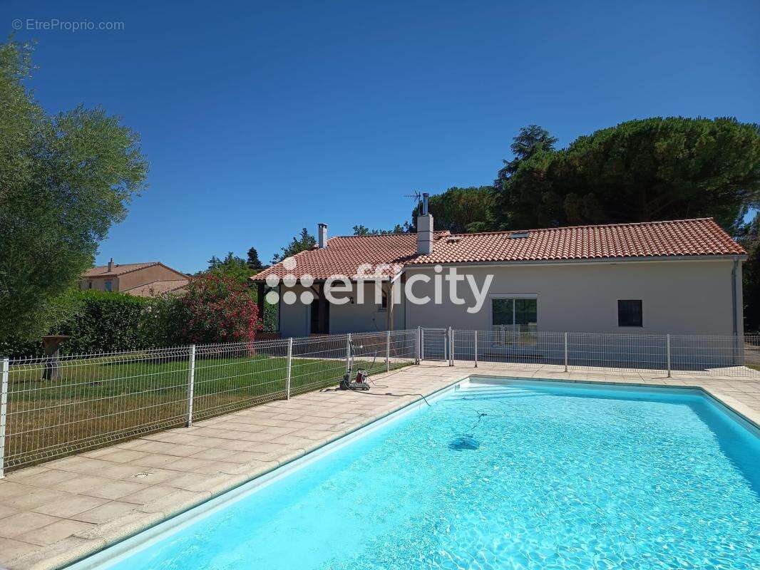 Maison à SAINTE-FOY-D'AIGREFEUILLE