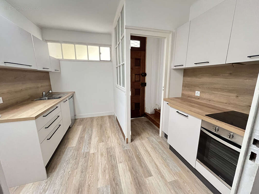 Local commercial + Appartement Arcachon 135 m2 - photo 3