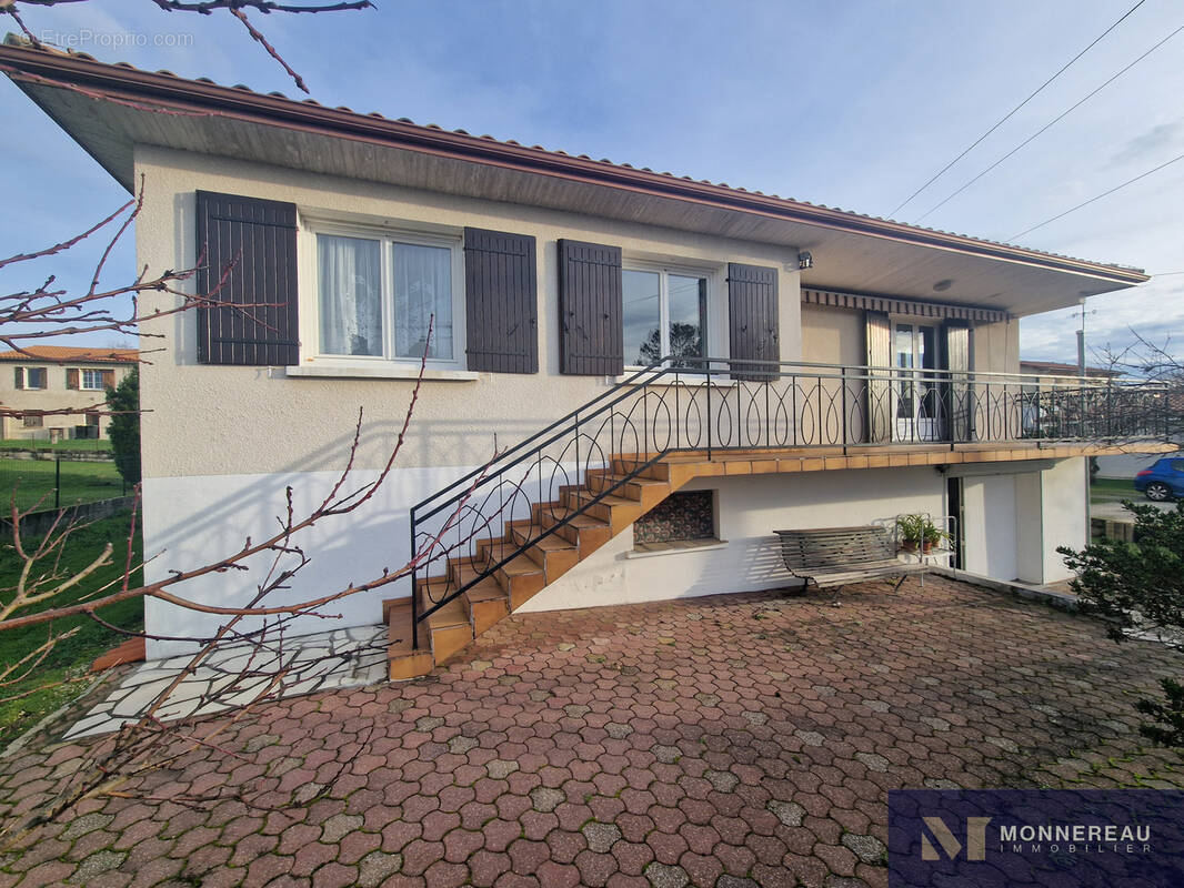 Maison à CHALAIS
