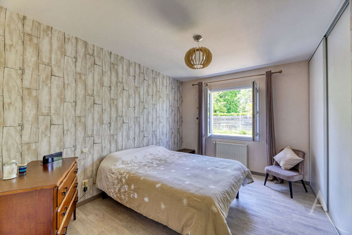 Maison Montaigu - photo 7