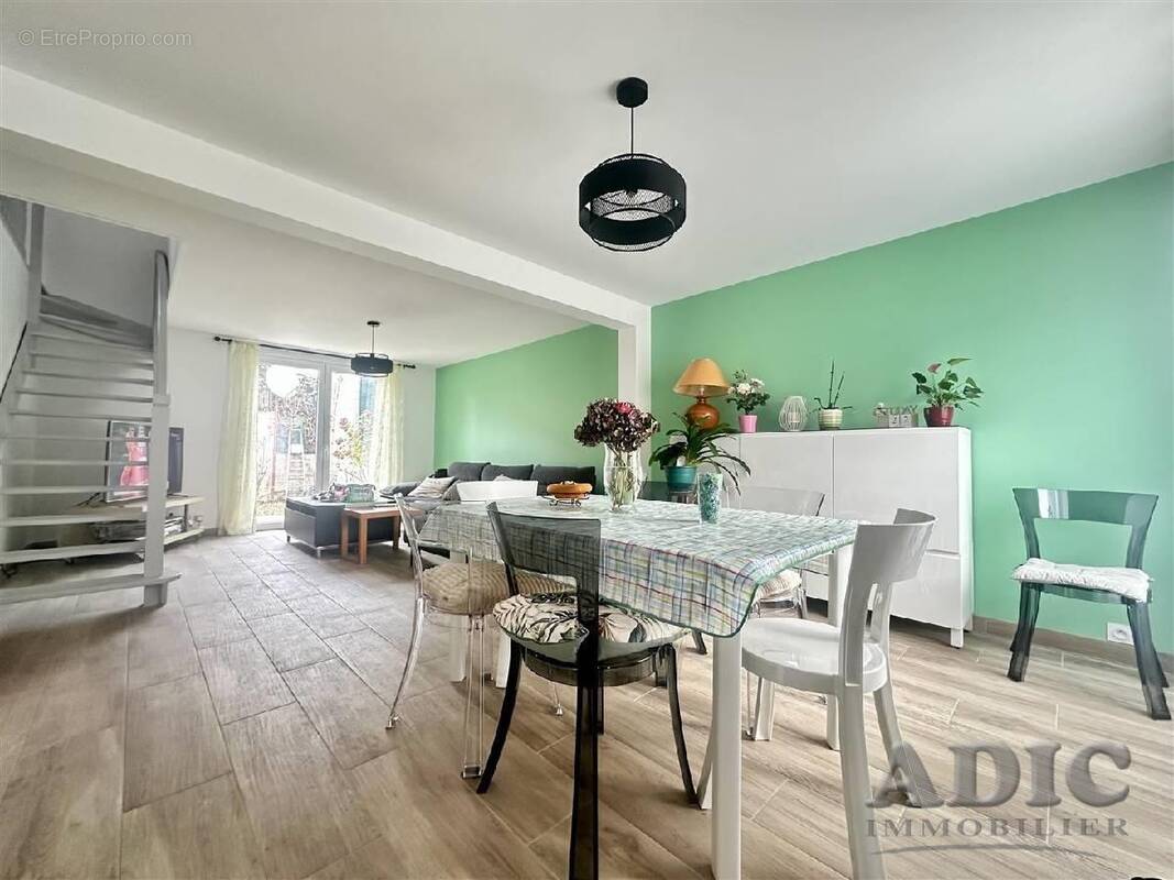 Maison à ROISSY-EN-FRANCE