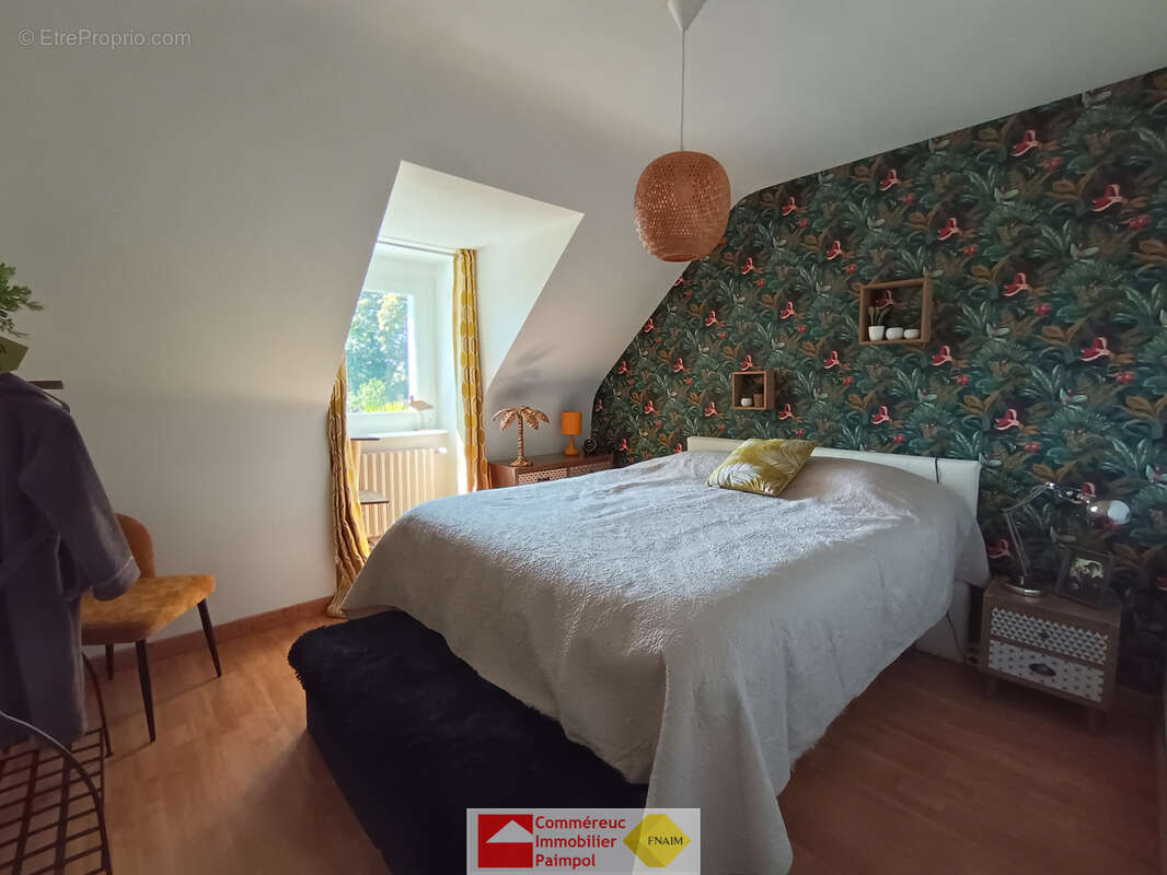 KERFOT, maison familiale de 134 m2 sur un terrain paysagé de 4 280 m2 - photo 7