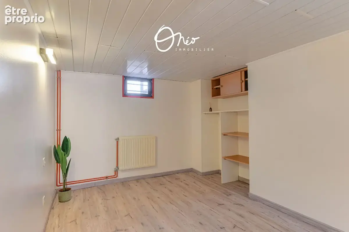 Mions - Maison 4 pièces de 86 m2 avec garage - photo 12