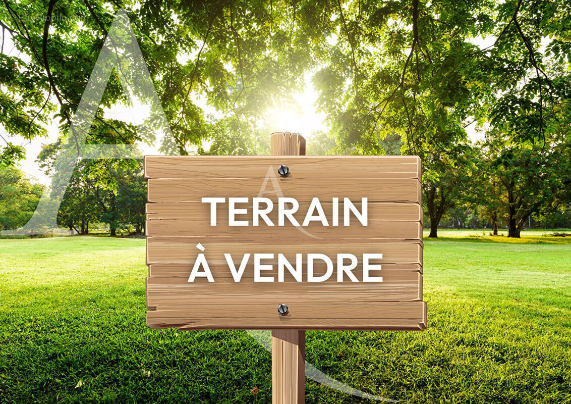 Terrain à MESNARD-LA-BAROTIERE