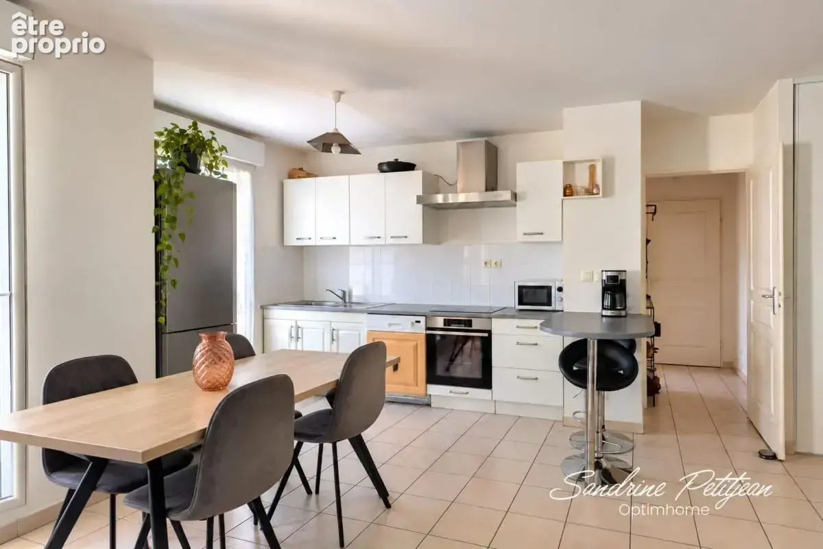 A vendre Appartement T2 45.13m² - avec balcon et garage – Centre Saint André de Corcy 01390 - photo 4