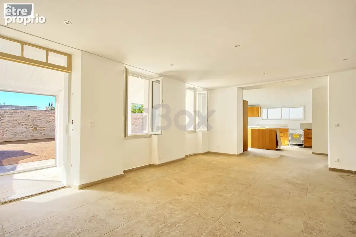 La garde - maison de 120 m2 entierement renovee - piscine - photo 5