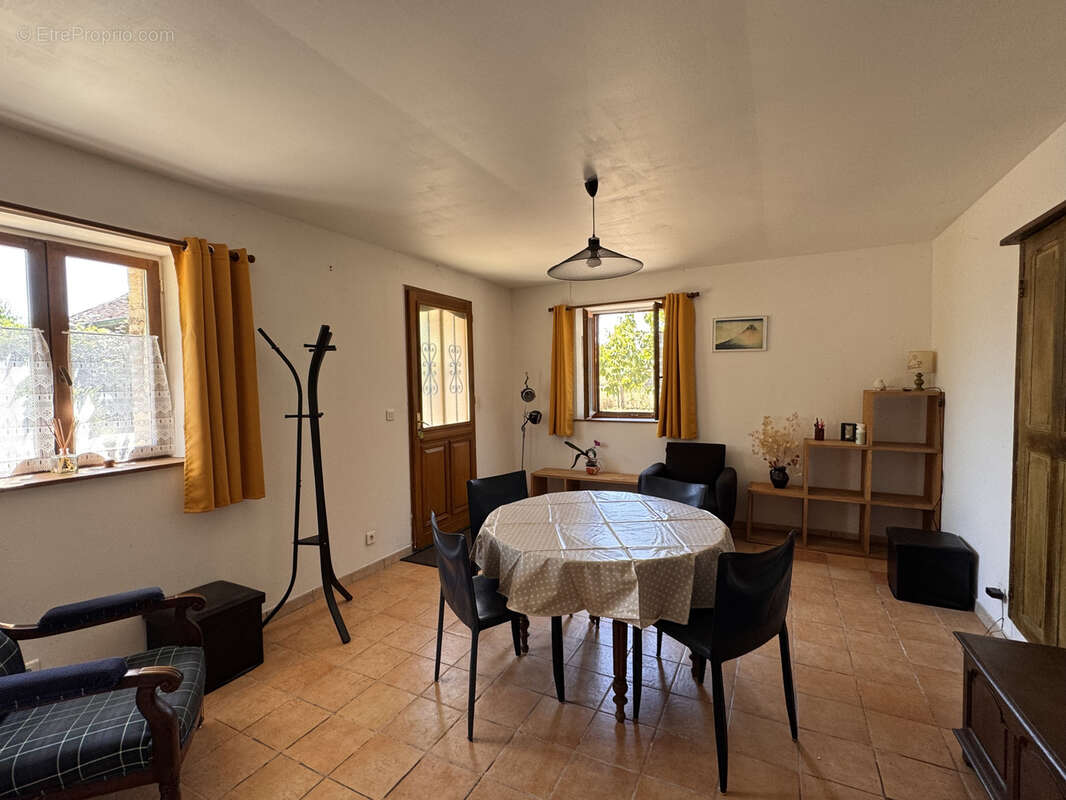 Propriété de charme   Gîte, 5 appartements et dépendances - 4 hectares - photo 22