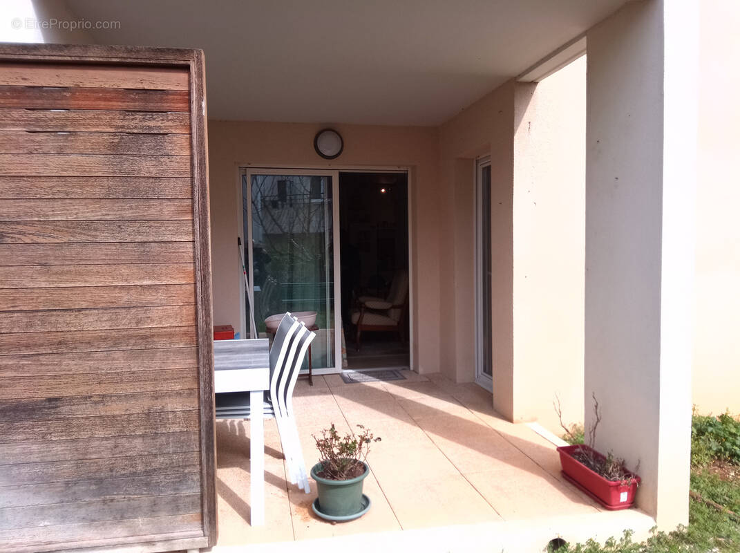 Appartement à LA CRAU