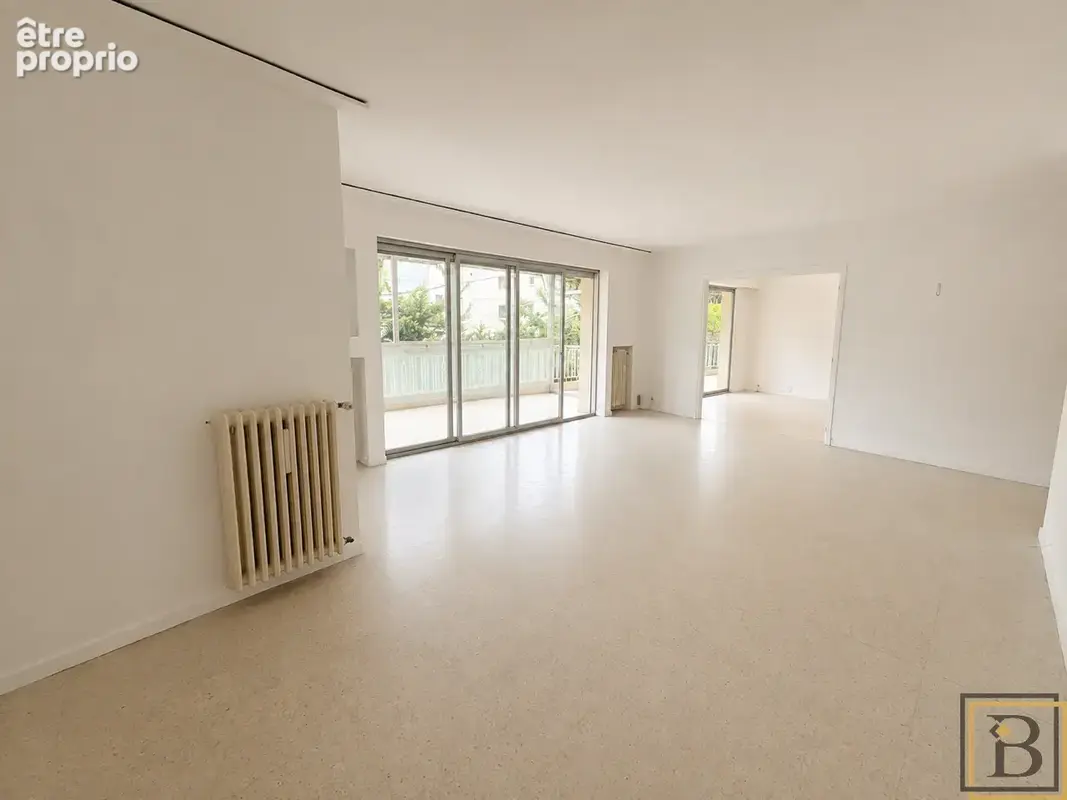 Résidence sécurisée - vaste 5 pièces de 140 m2 avec terrasse 40 m2 - photo 8