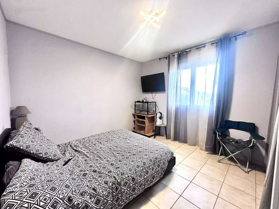 Maison à VILLELONGUE-DELS-MONTS