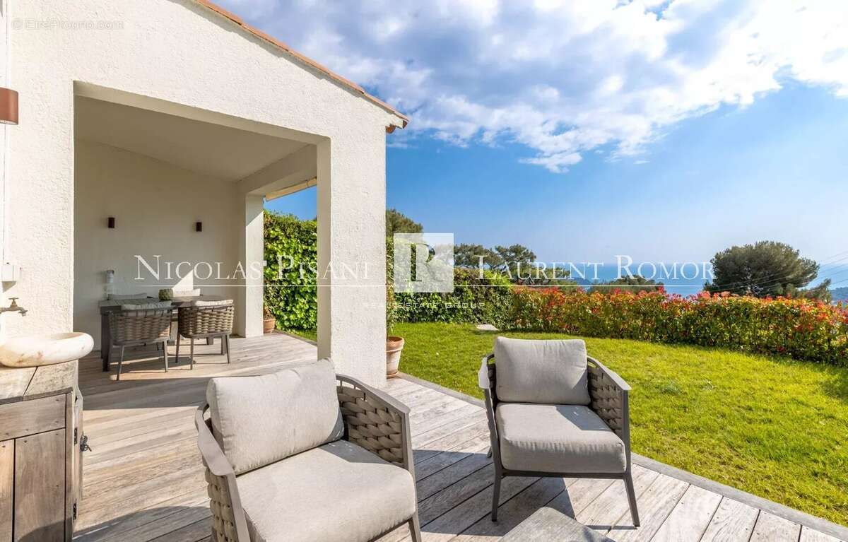 Appartement à VILLEFRANCHE-SUR-MER