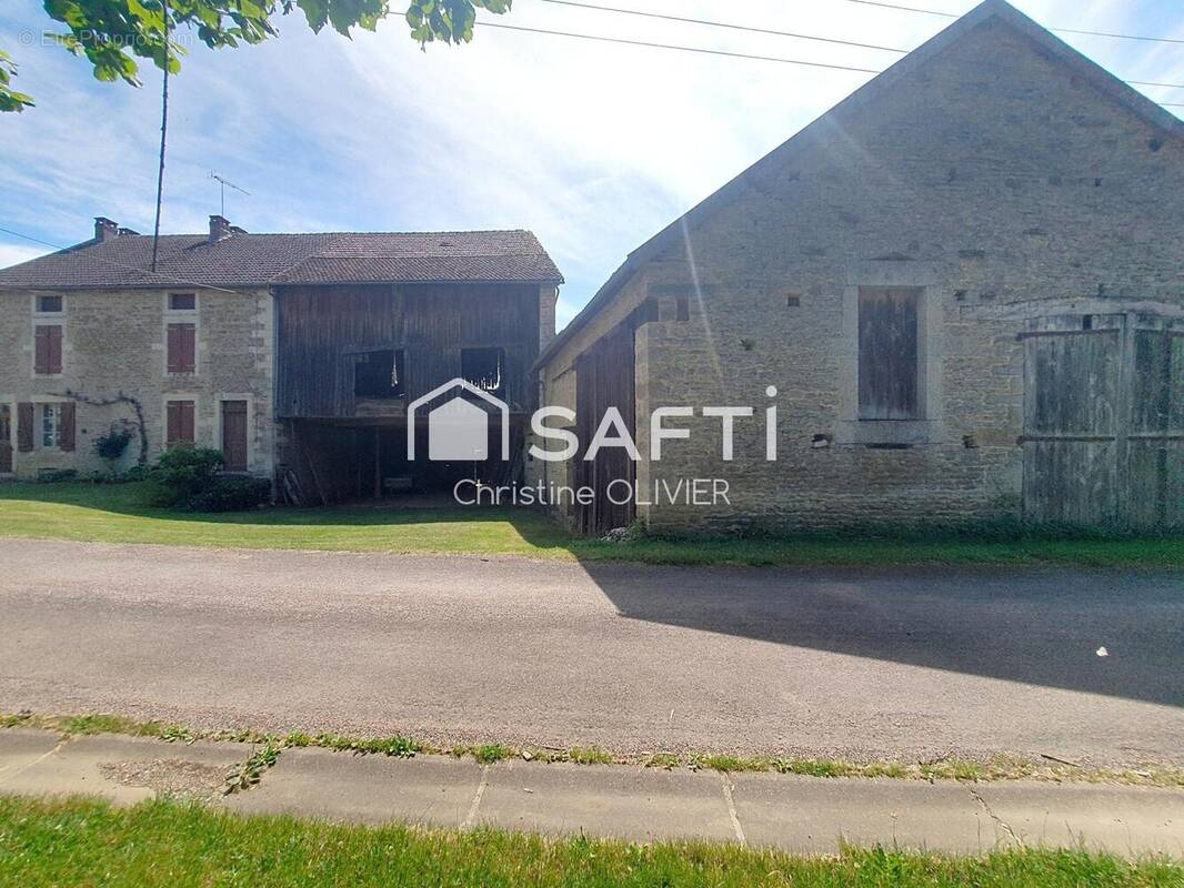 Photo 1 - Maison à SOMBERNON