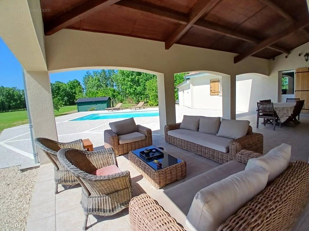 Maison à SAINTE-SEVERE