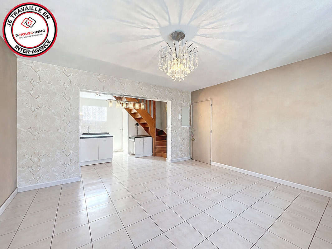 Appartement à CORBEIL-ESSONNES