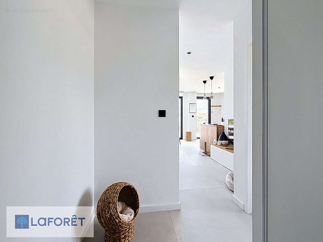 Appartement à SIX-FOURS-LES-PLAGES