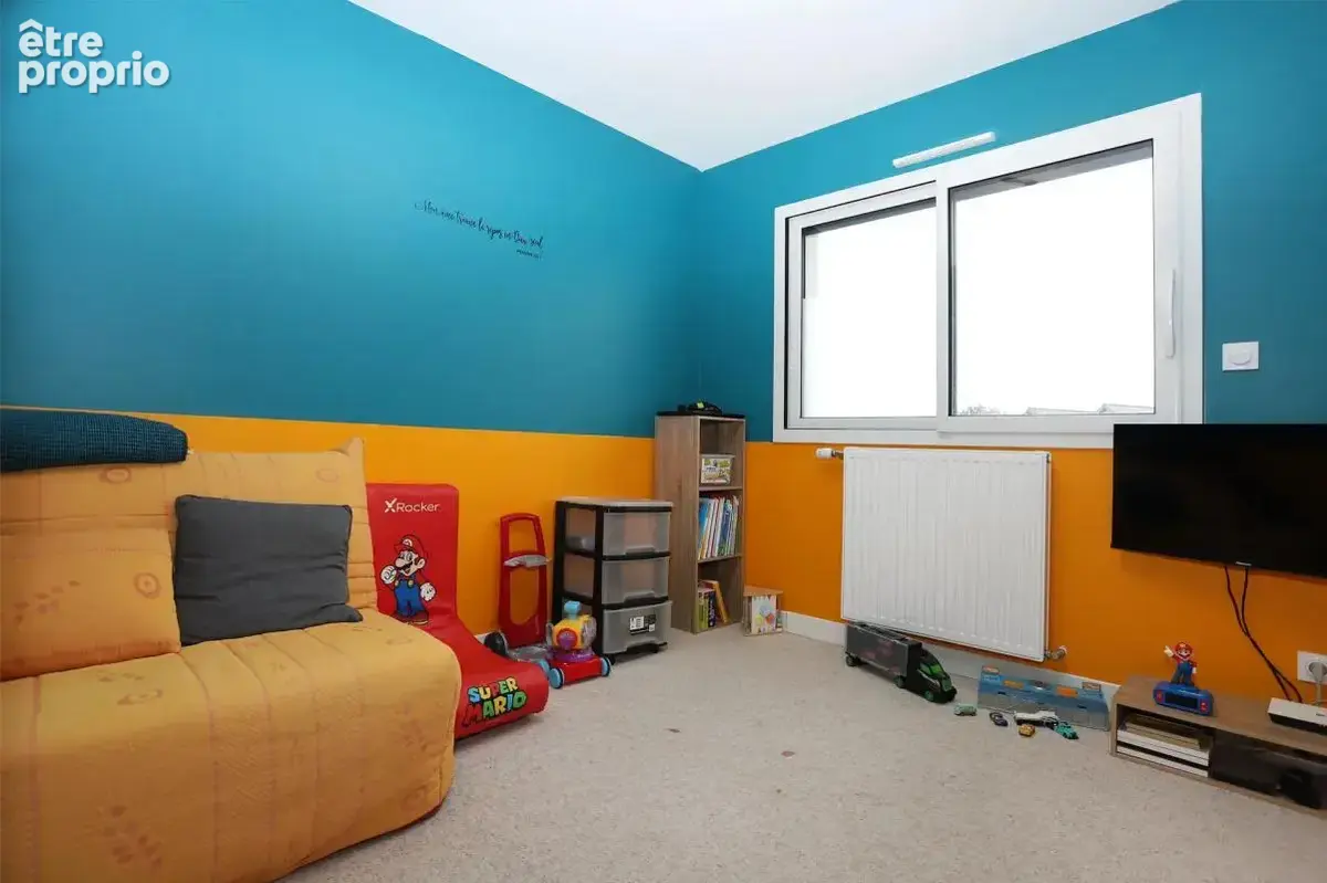 Maison de 5 pièces de 112 m² situé à Cintré - photo 8