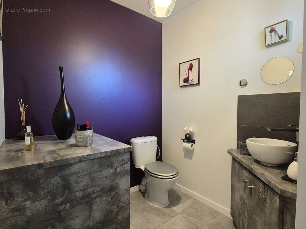 Maison à VERT-SAINT-DENIS