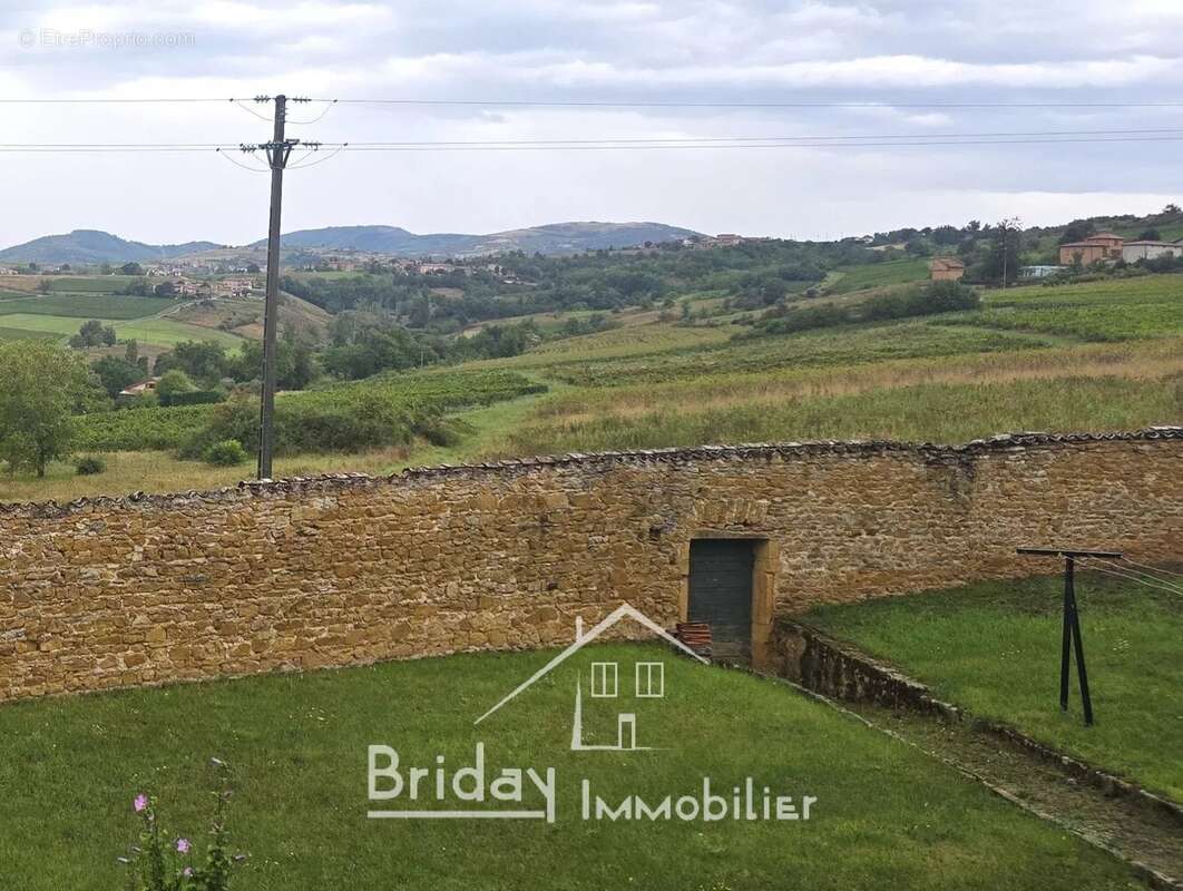 Appartement à LE BOIS-D'OINGT