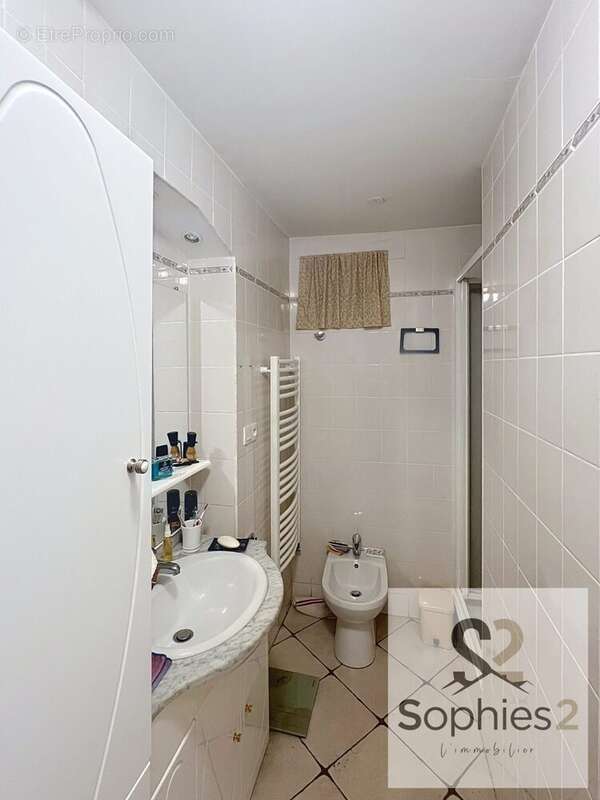 Seyssins salle d&#039;eau avec wc  - Maison à SEYSSINS