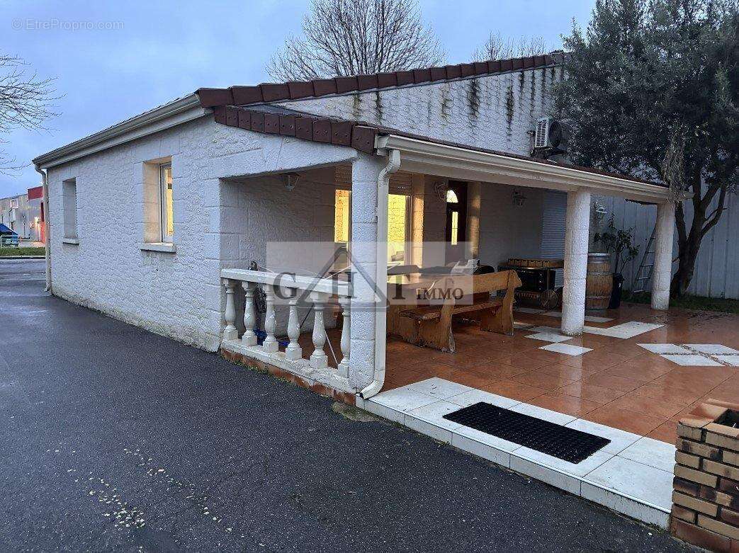 Commerce à BRIE-COMTE-ROBERT