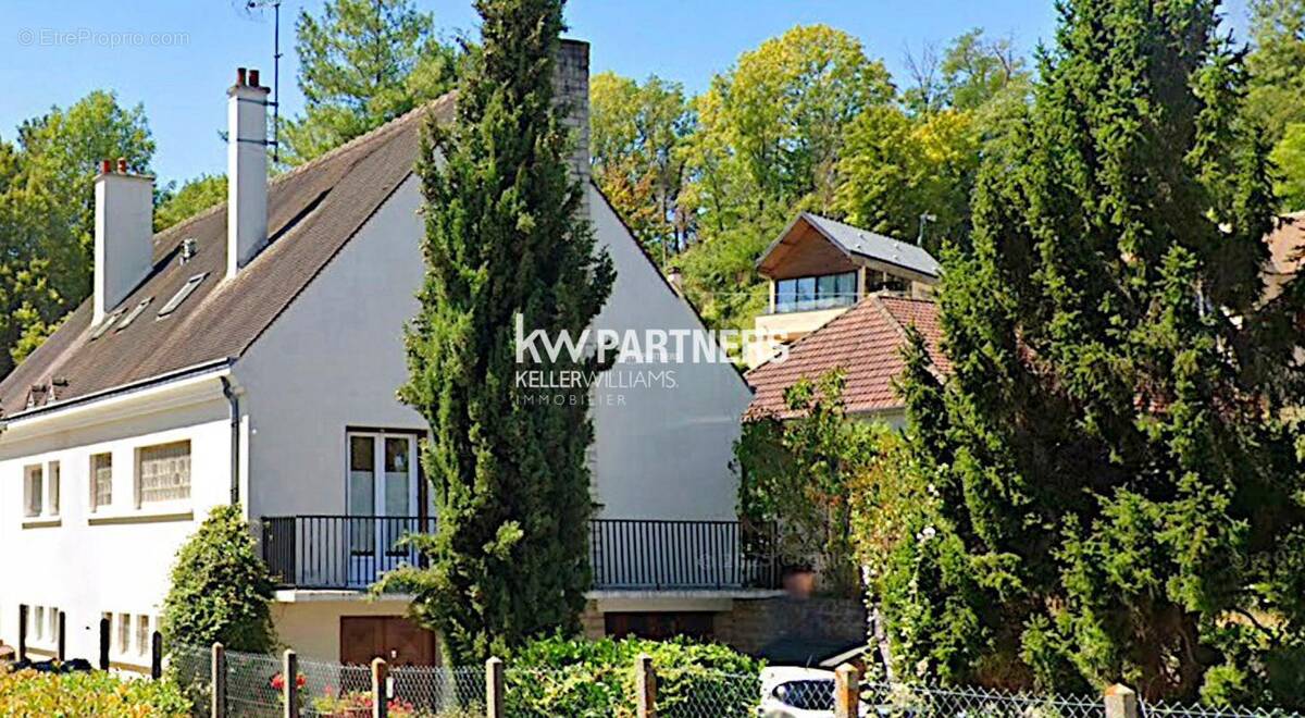 Maison à L&#039;ISLE-ADAM