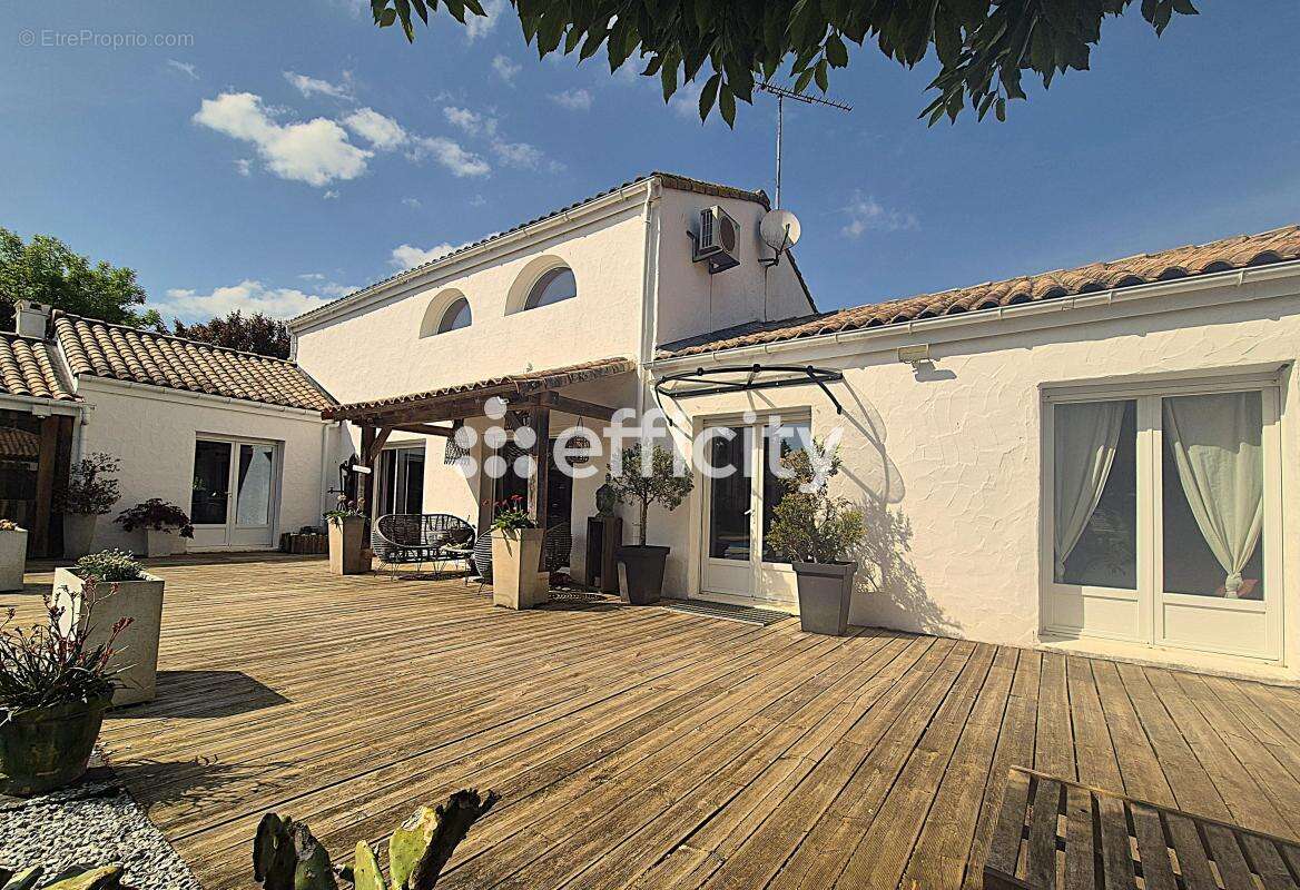 Maison à SAUJON