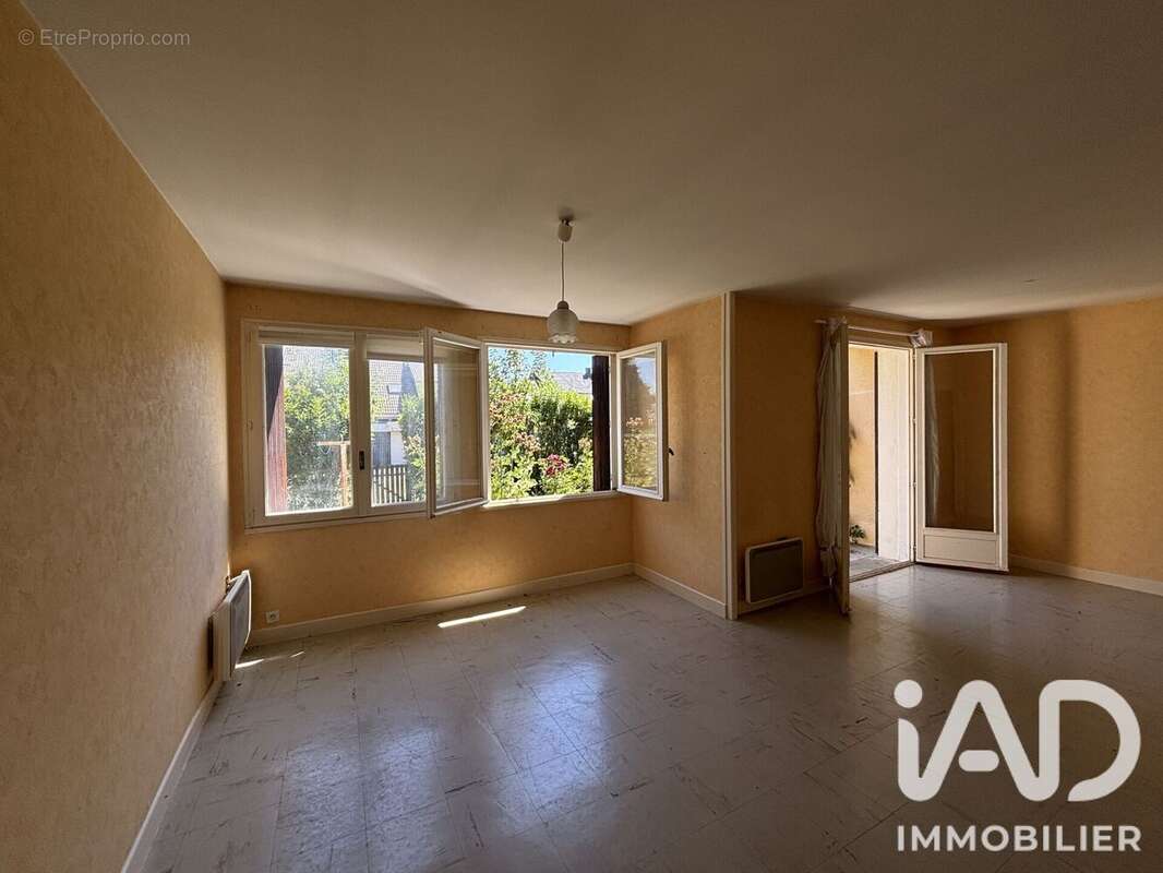 Maison 90 m² à Aurillac  - photo 7